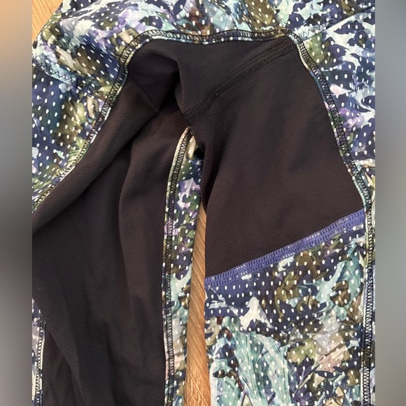 Lululemon Runbeam Hoodie - Picture 6 of 8